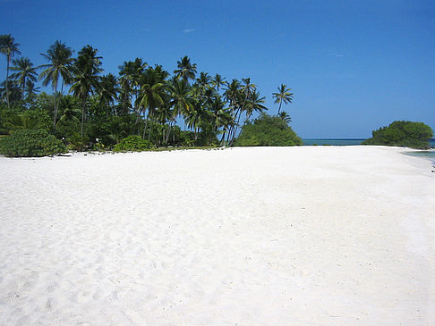 Der weiße Sandstrand