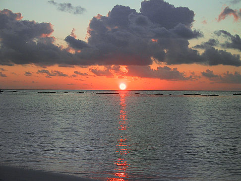 Sonnenuntergang auf den Malediven Fotos