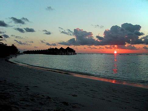 Sonnenuntergang auf den Malediven Fotos